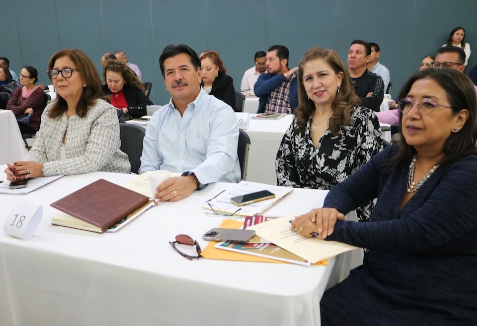 Se reúnen supervisores y directores de BCS para reanudar actividades educativas