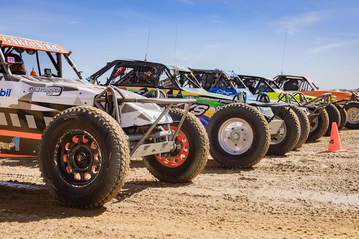 Alcalde de Los Cabos Christian Agúndez da banderazo a la carrera de Off Road de las Fiestas Tradicionales San José del Cabo 2025