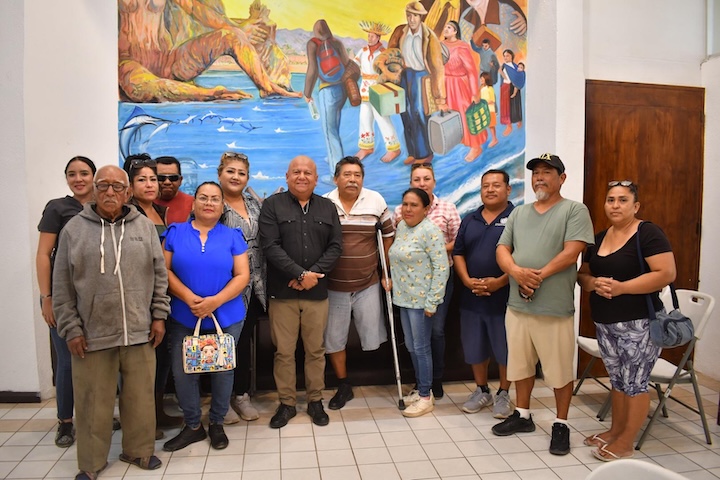 Atienden inquietudes de habitantes de Los Pozos, en Cabo San Lucas