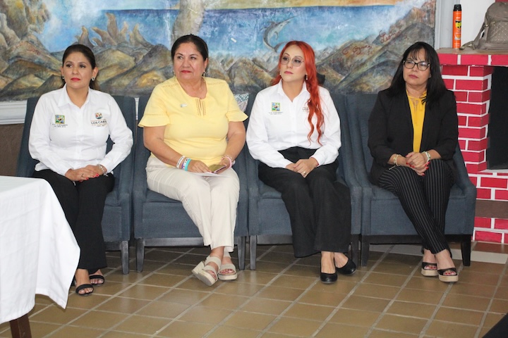 Presentan libro “Mala Suerte Billy” en la biblioteca pública “Amelia Wilkes” en Cabo San Lucas