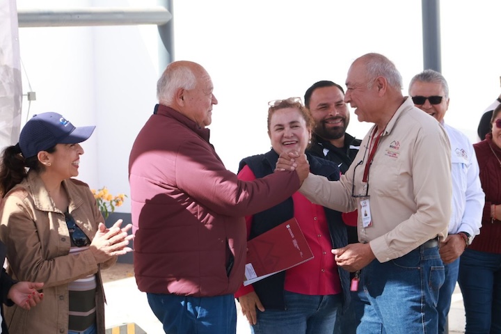 Beneficia Castro Cosío a familias con viviendas en el norte del estado