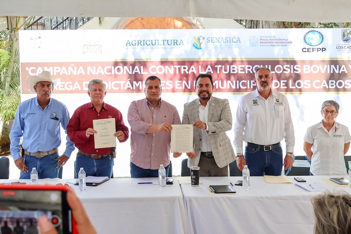 Realiza el Gobierno de BCS la firma del cierre de barrido de tuberculosis bovina en Los Cabos