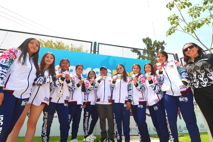 Logra BCS plata en hockey in line y bronce en natación artística en ON2025