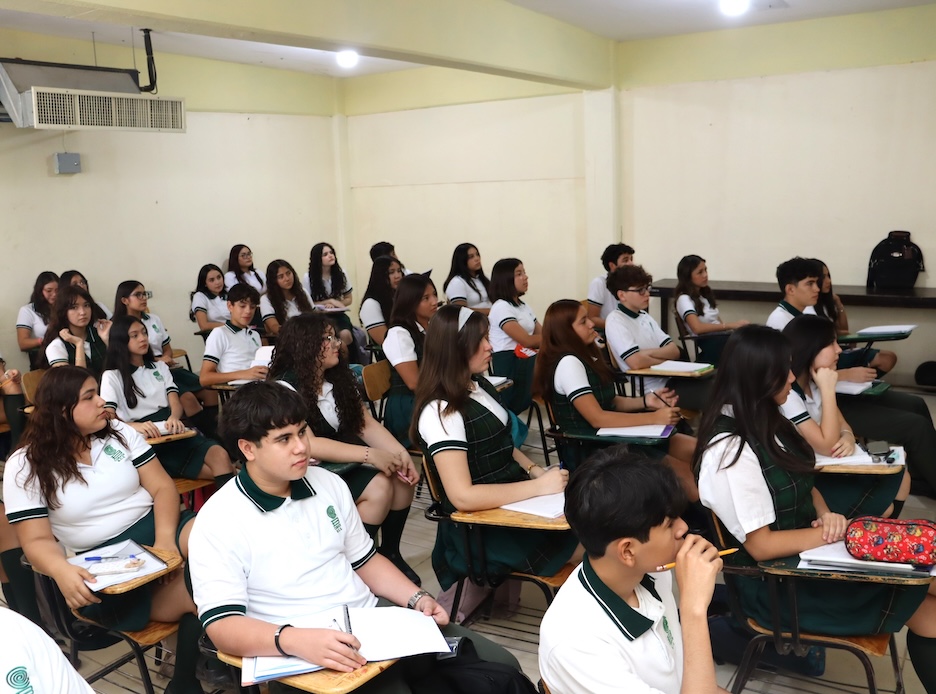 Avanza BCS al segundo lugar nacional en cobertura de bachillerato con 89 %