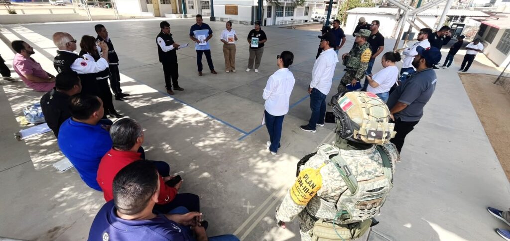Imparten Coordinación Nacional y Subsecretaría de Protección Civil de BCS, taller de gestión de refugios temporales