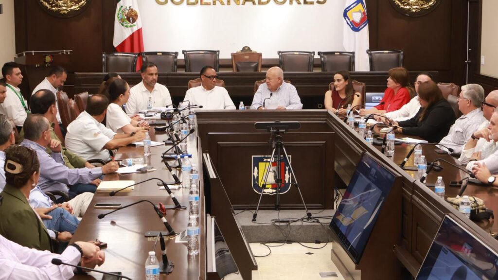 Revisan Gobernador y CFE condiciones del suministro eléctrico en BCS
