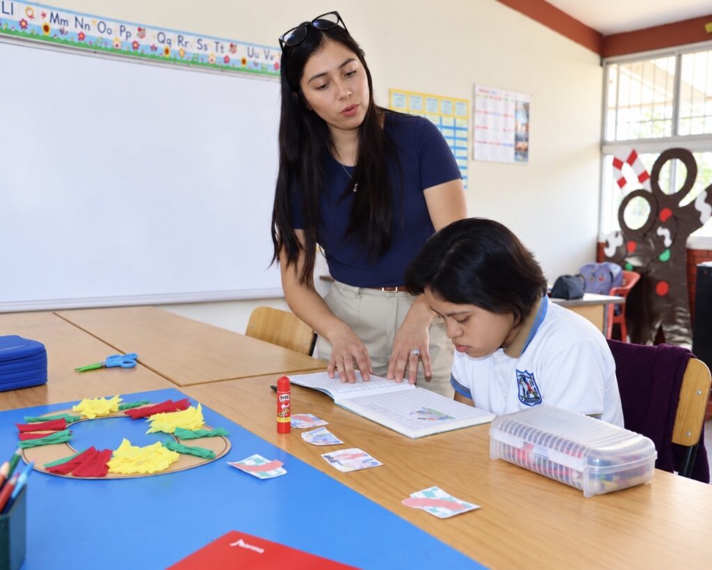 Fortalece SEP BCS el servicio educativo en los Centros de Atención Múltiple